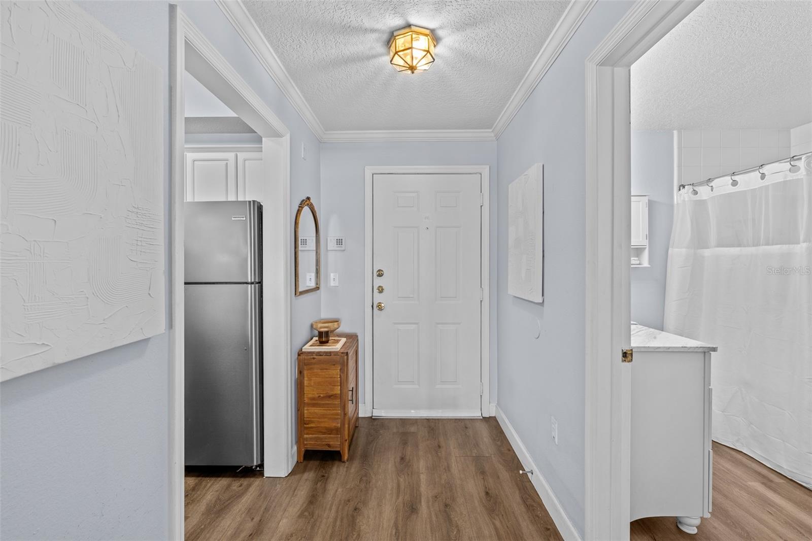 Image 6 of 34 For 800 Dakota Avenue 241