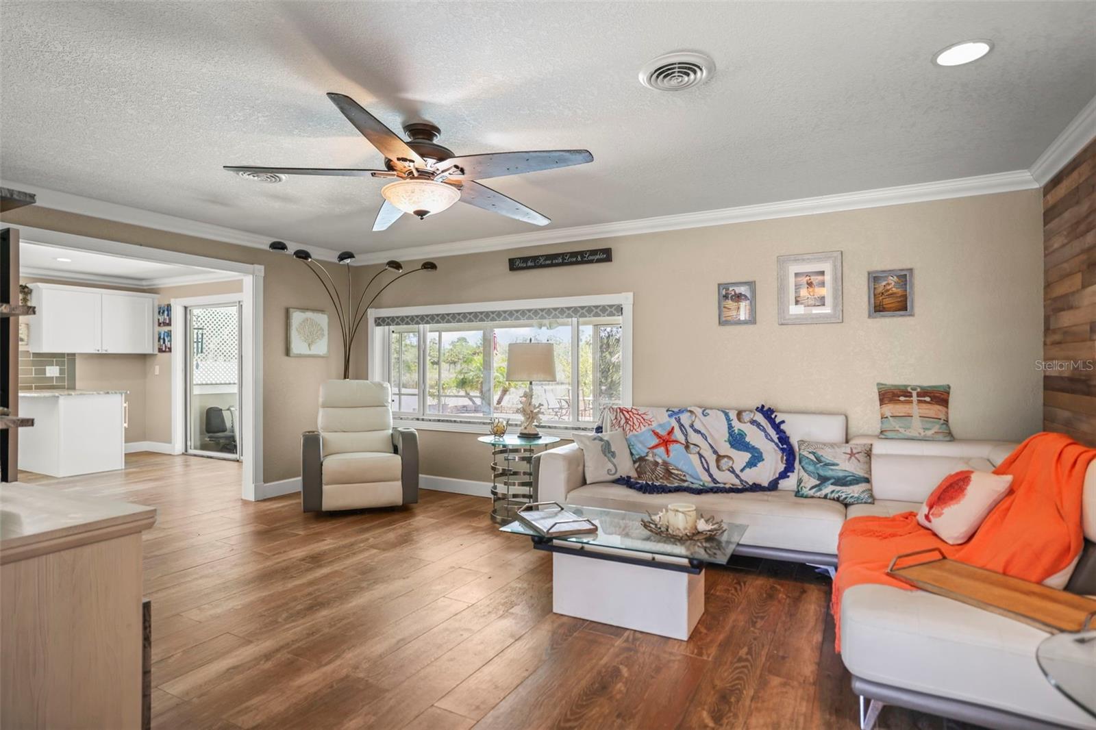 Image 12 of 46 For 5761 Colonial Drive
