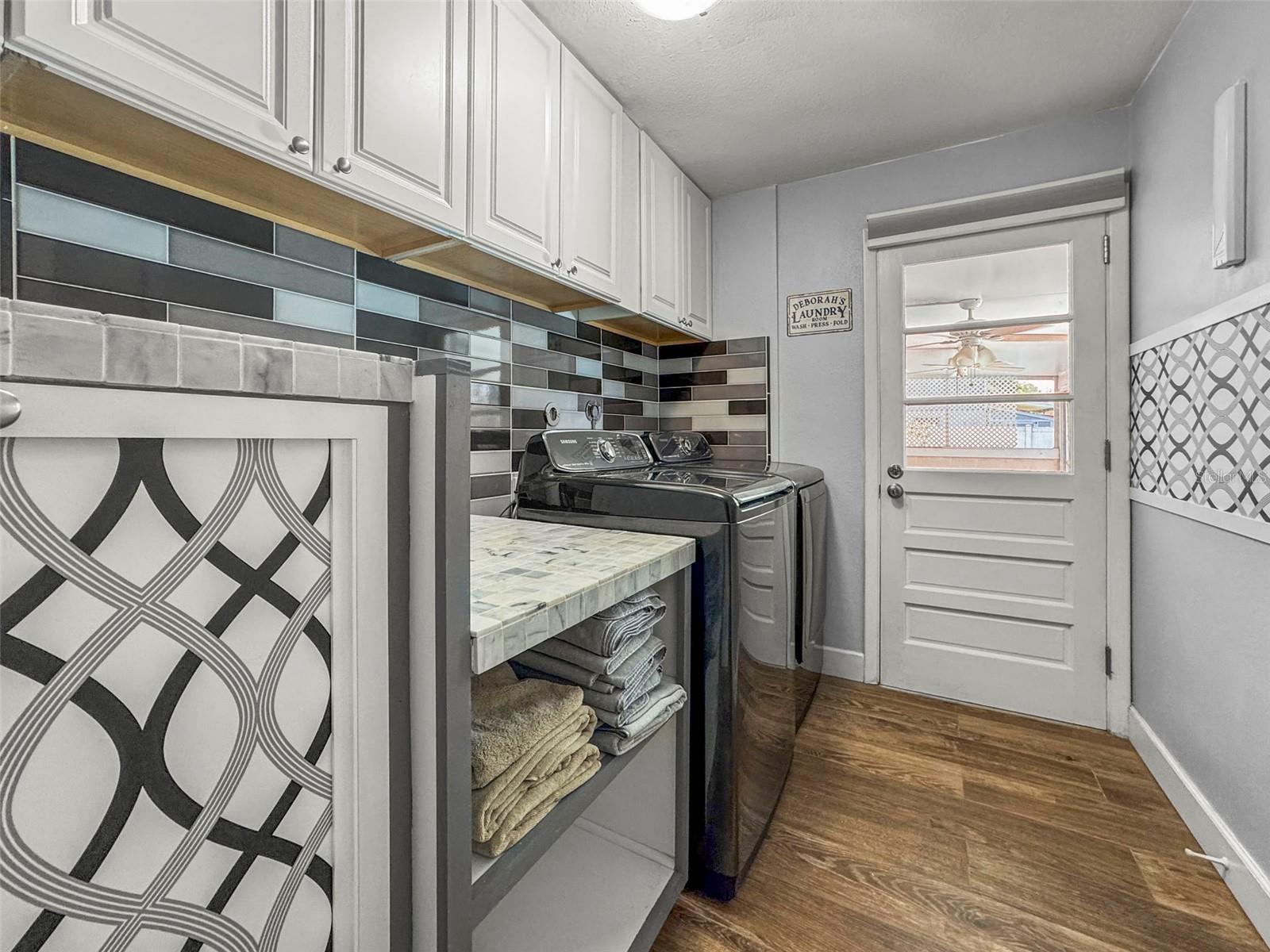 Image 26 of 46 For 5761 Colonial Drive