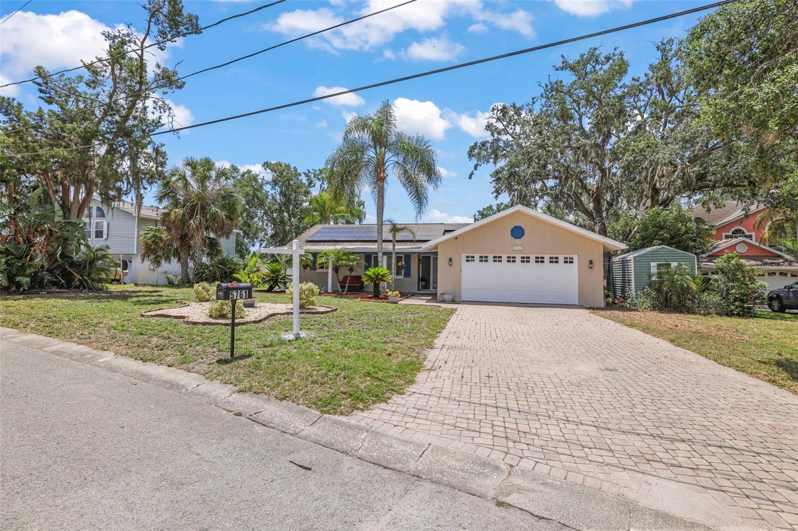 Image 3 of 46 For 5761 Colonial Drive