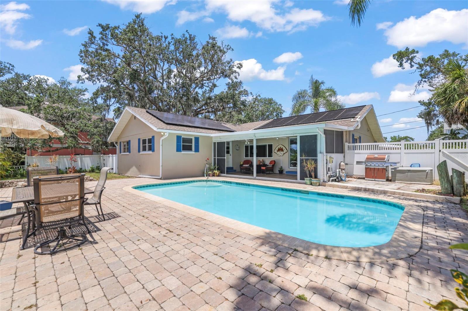 Image 33 of 46 For 5761 Colonial Drive