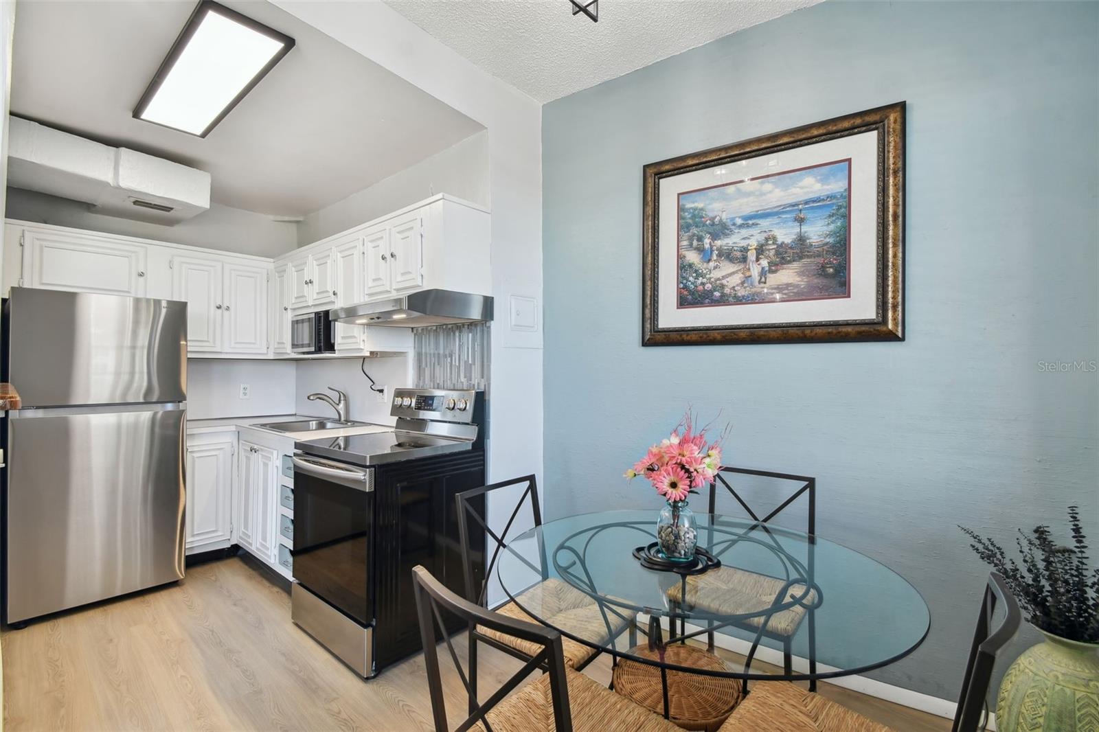 Image 15 of 30 For 2109 Bayshore Boulevard 809