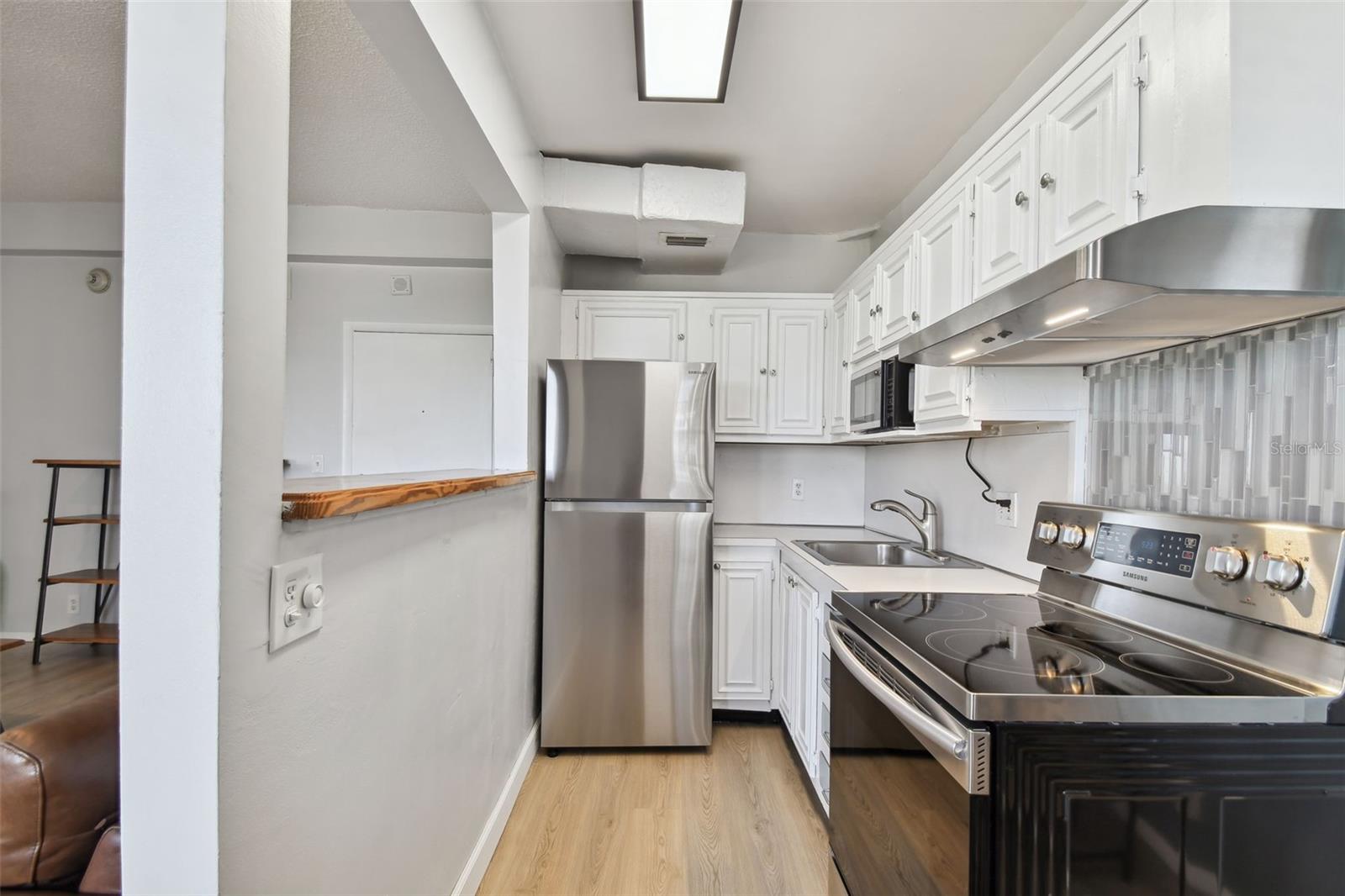 Image 19 of 30 For 2109 Bayshore Boulevard 809