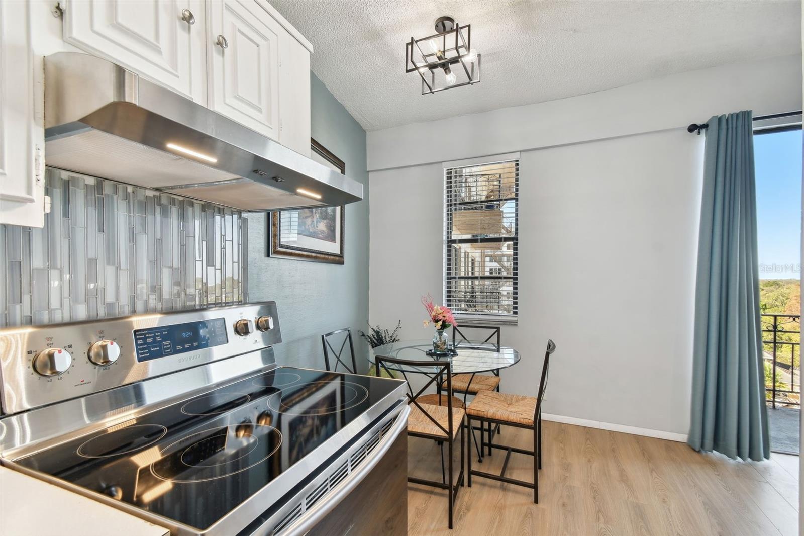 Image 20 of 30 For 2109 Bayshore Boulevard 809