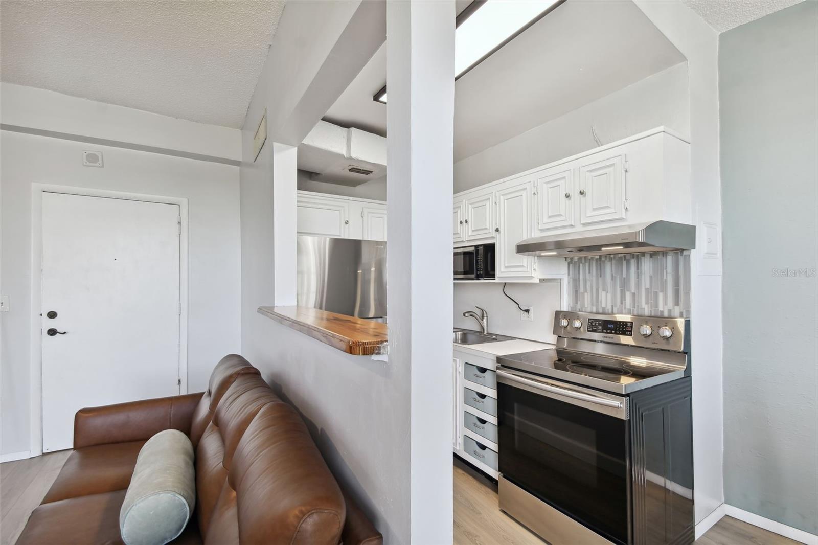 Image 21 of 30 For 2109 Bayshore Boulevard 809