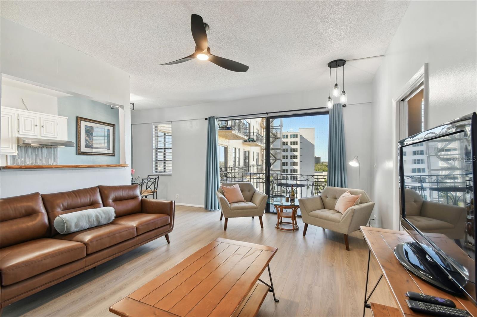 Image 4 of 30 For 2109 Bayshore Boulevard 809