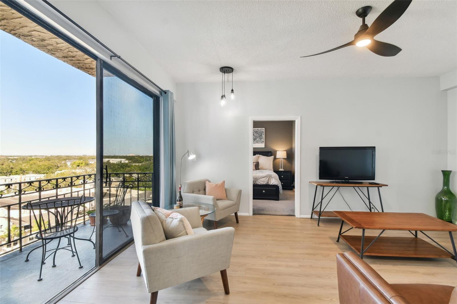 Image 6 of 30 For 2109 Bayshore Boulevard 809