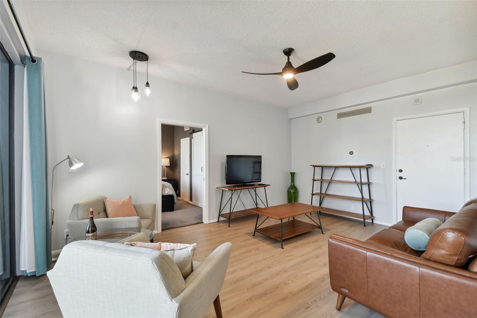 Image 7 of 30 For 2109 Bayshore Boulevard 809