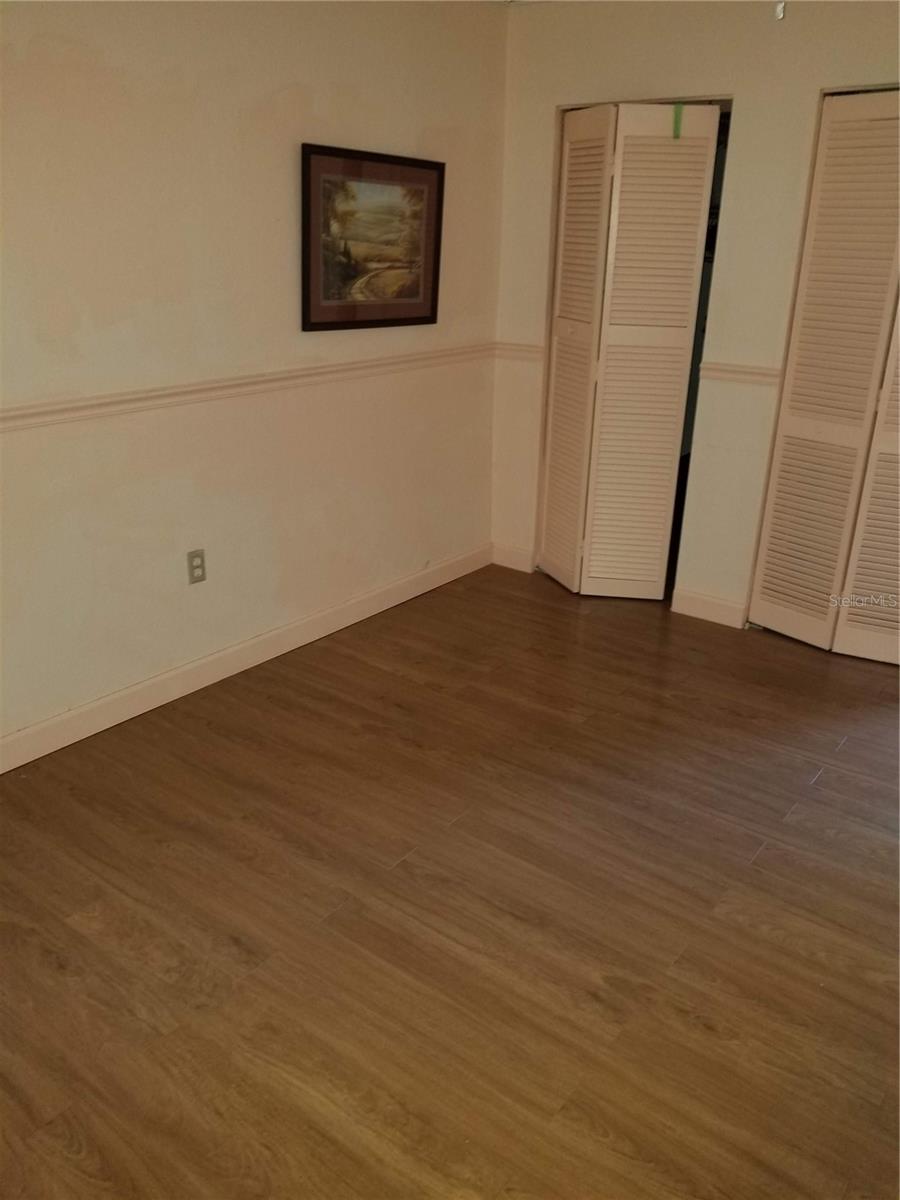 Listing photo id 8 for 10035 63rd Avenue N 25