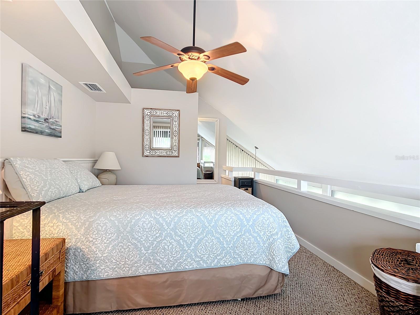 Image 18 of 40 For 2695 Seabreeze Point I1