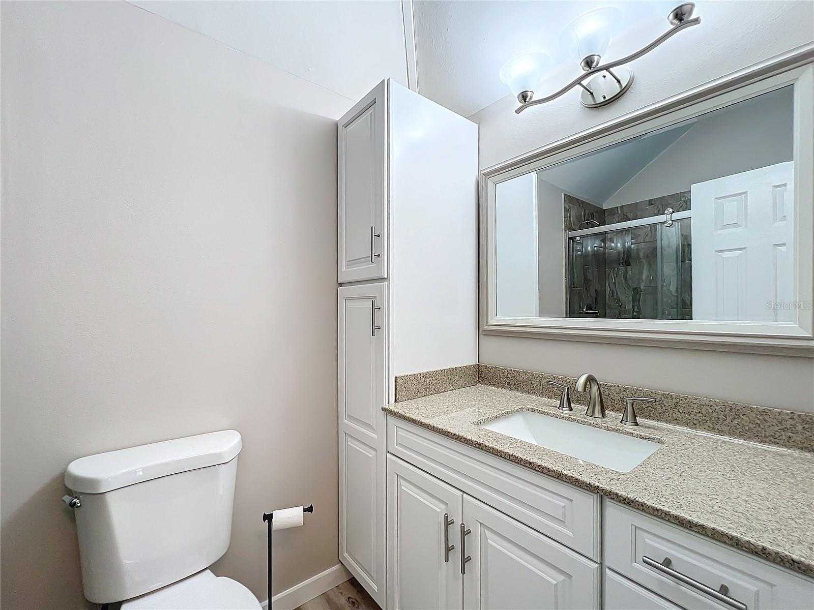 Image 22 of 40 For 2695 Seabreeze Point I1