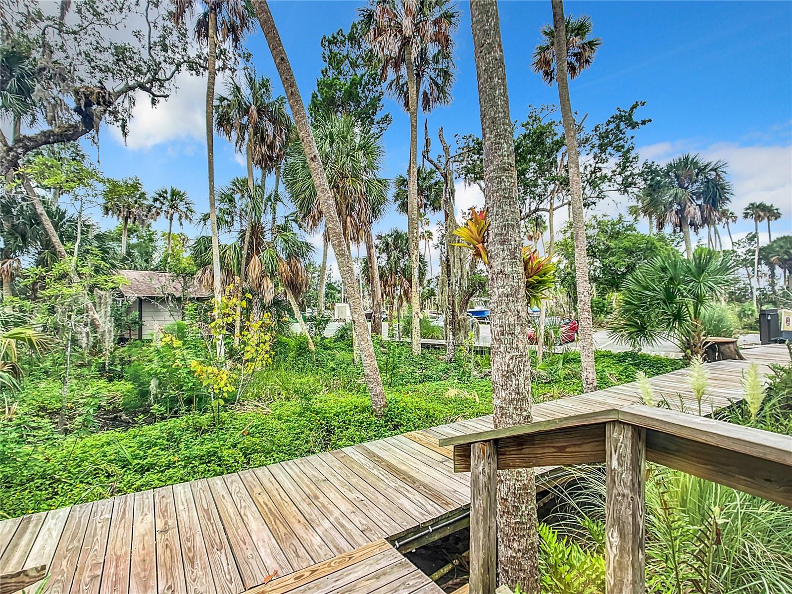 Image 3 of 40 For 2695 Seabreeze Point I1
