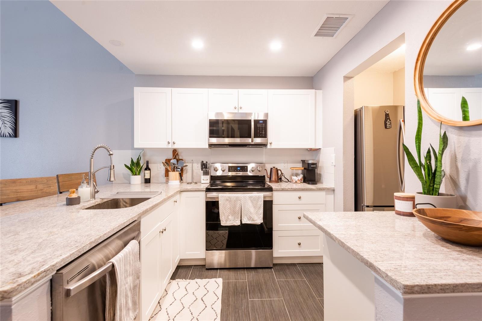 Image 12 of 34 For 2643 St Josephs Drive W