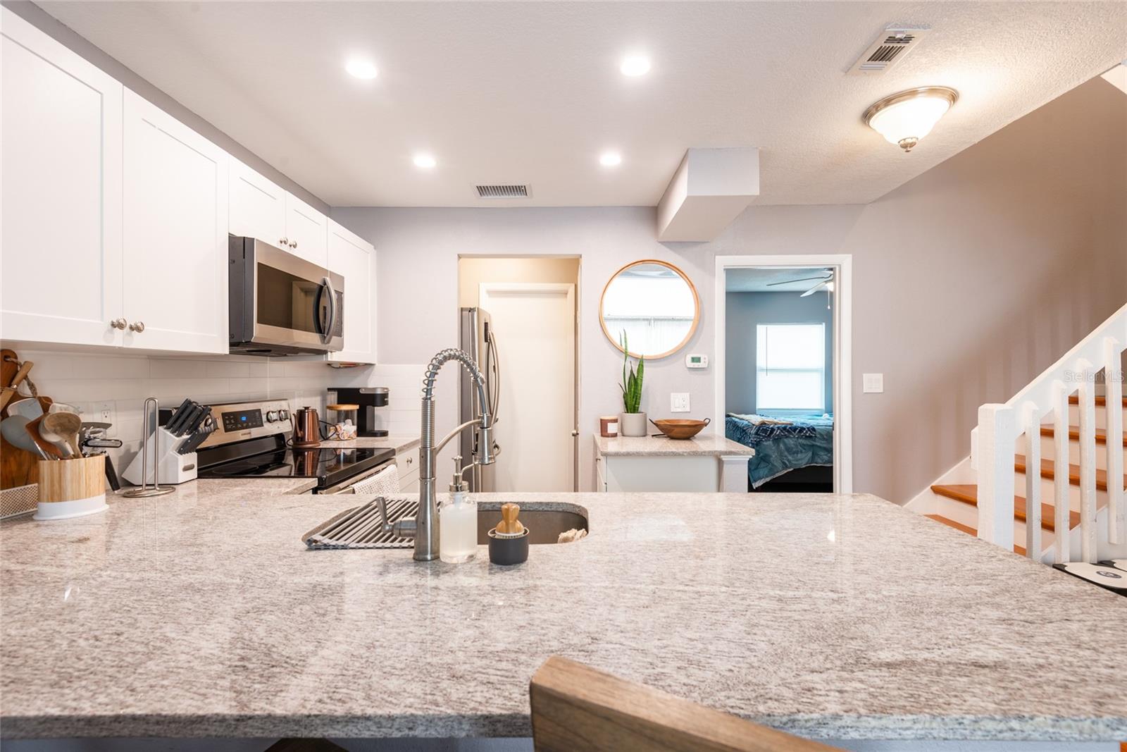 Image 14 of 34 For 2643 St Josephs Drive W