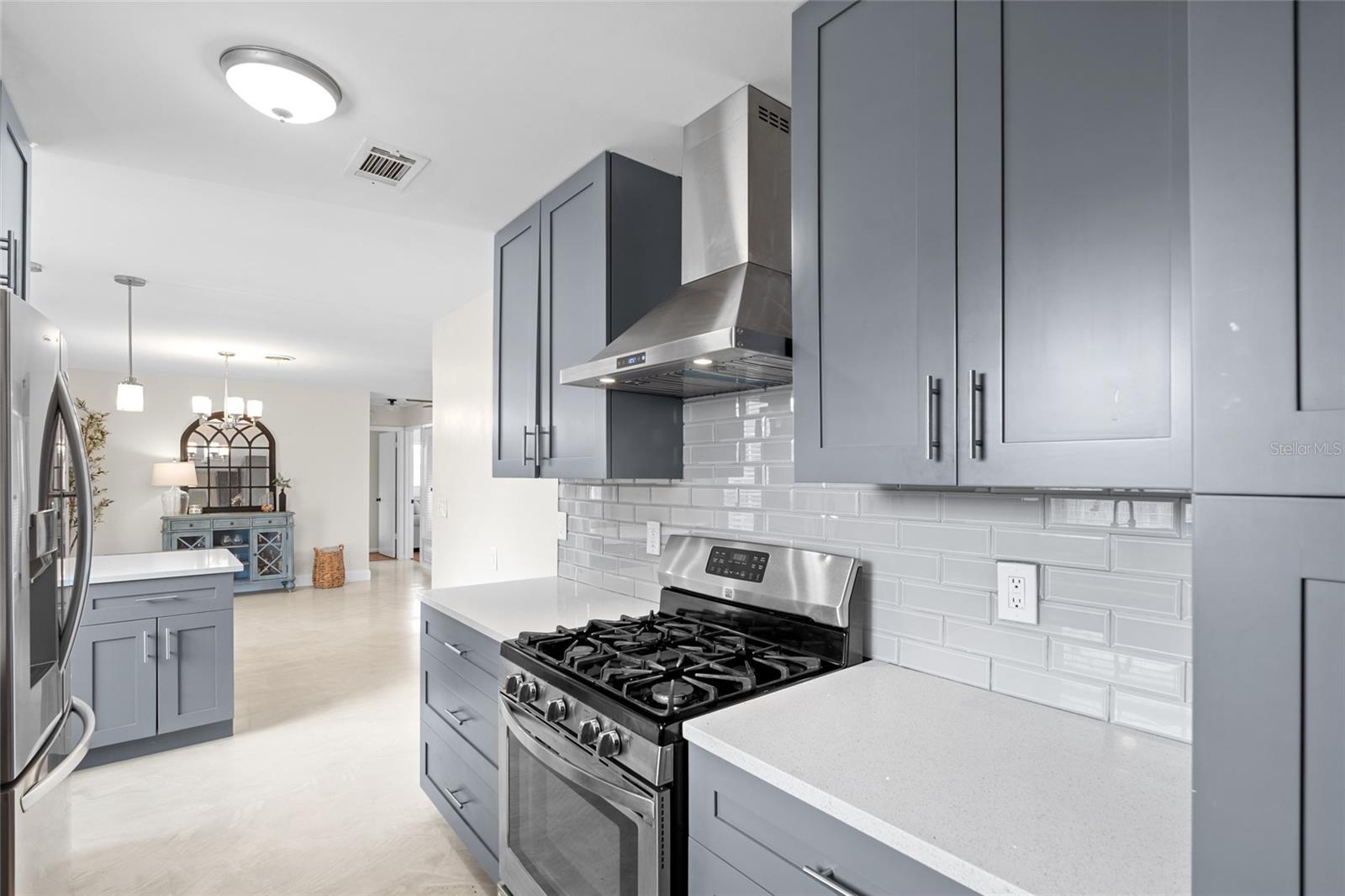Image 13 of 31 For 1489 77th Avenue N