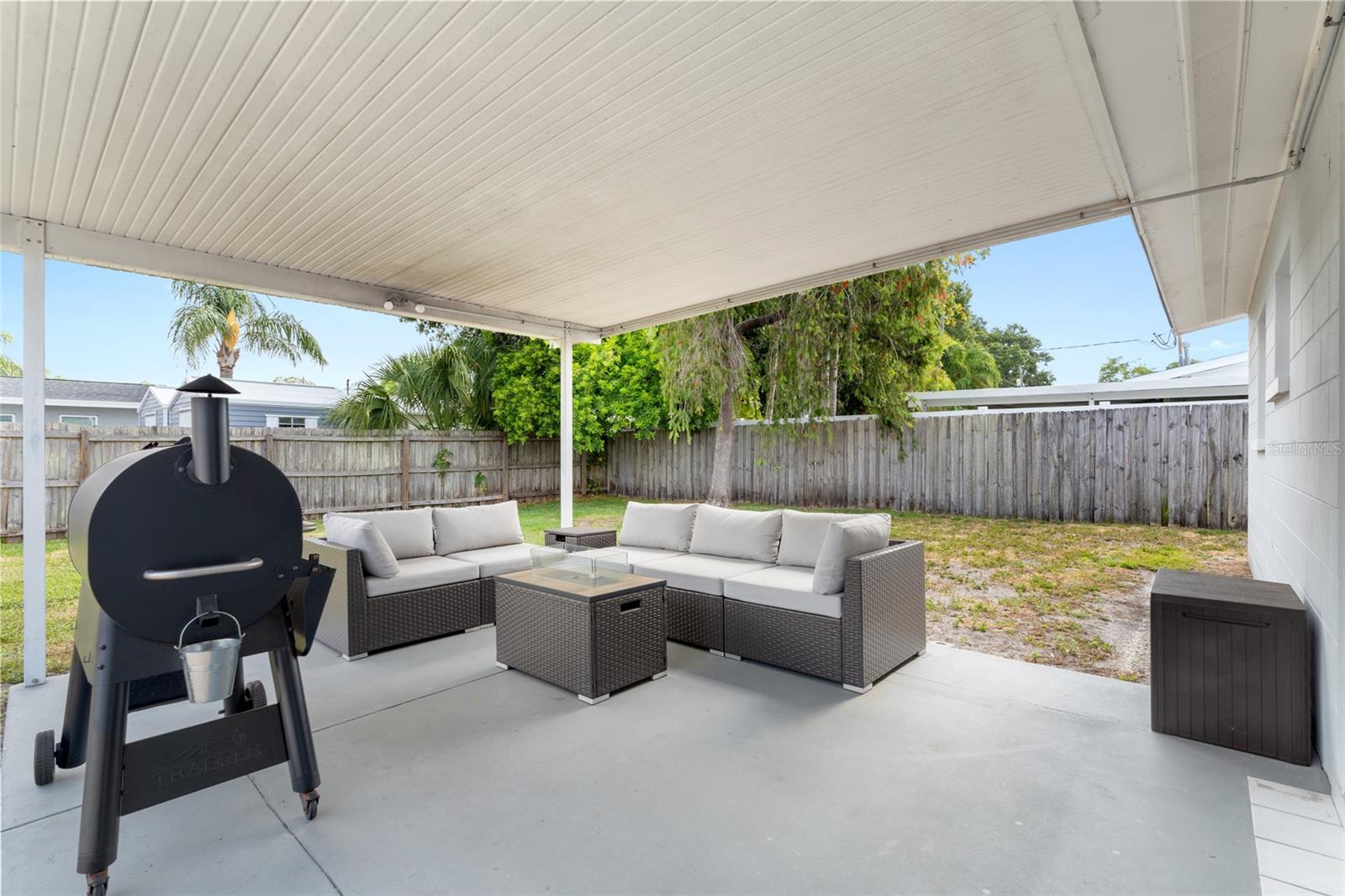 Image 23 of 31 For 1489 77th Avenue N