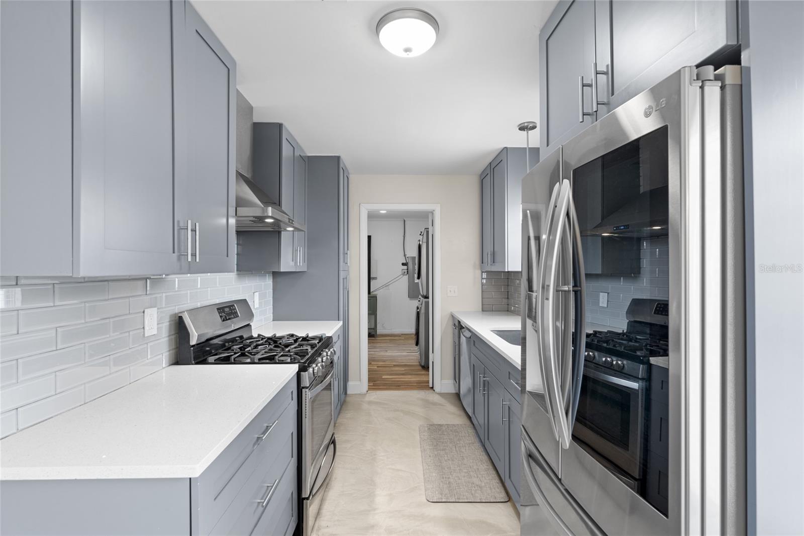 Image 4 of 31 For 1489 77th Avenue N