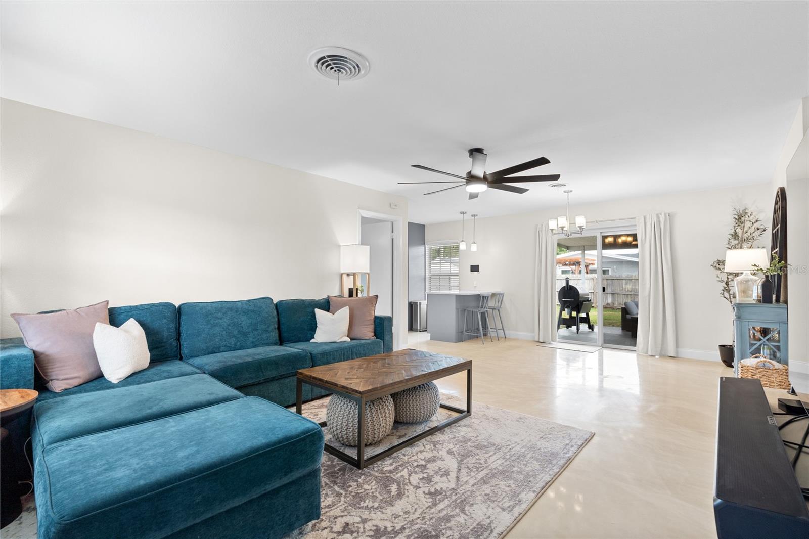 Image 6 of 31 For 1489 77th Avenue N