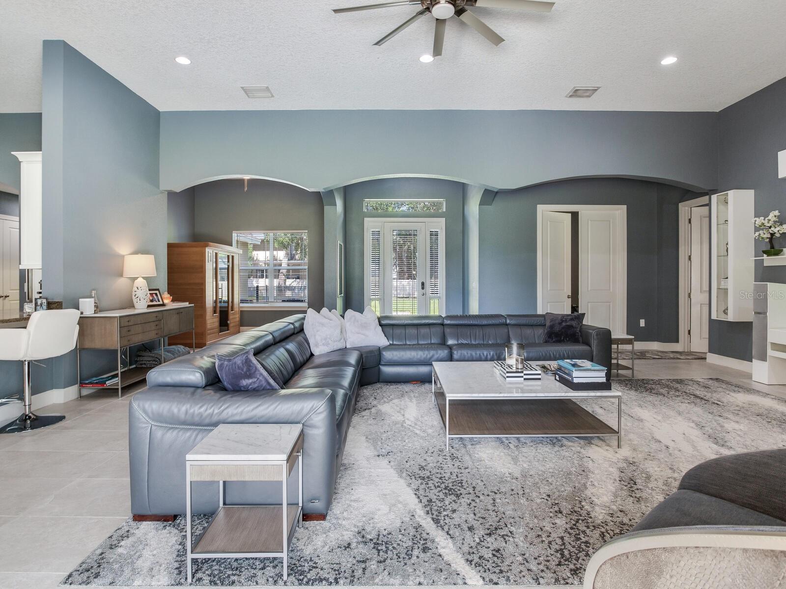 Image 21 of 85 For 16220 Lake Armistead Way