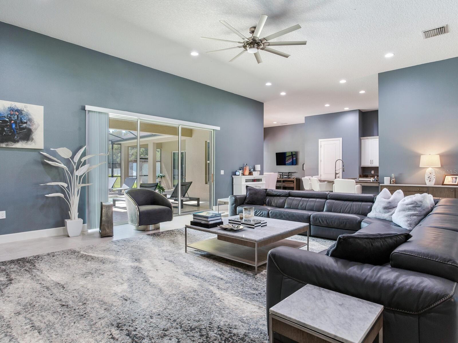 Image 24 of 85 For 16220 Lake Armistead Way