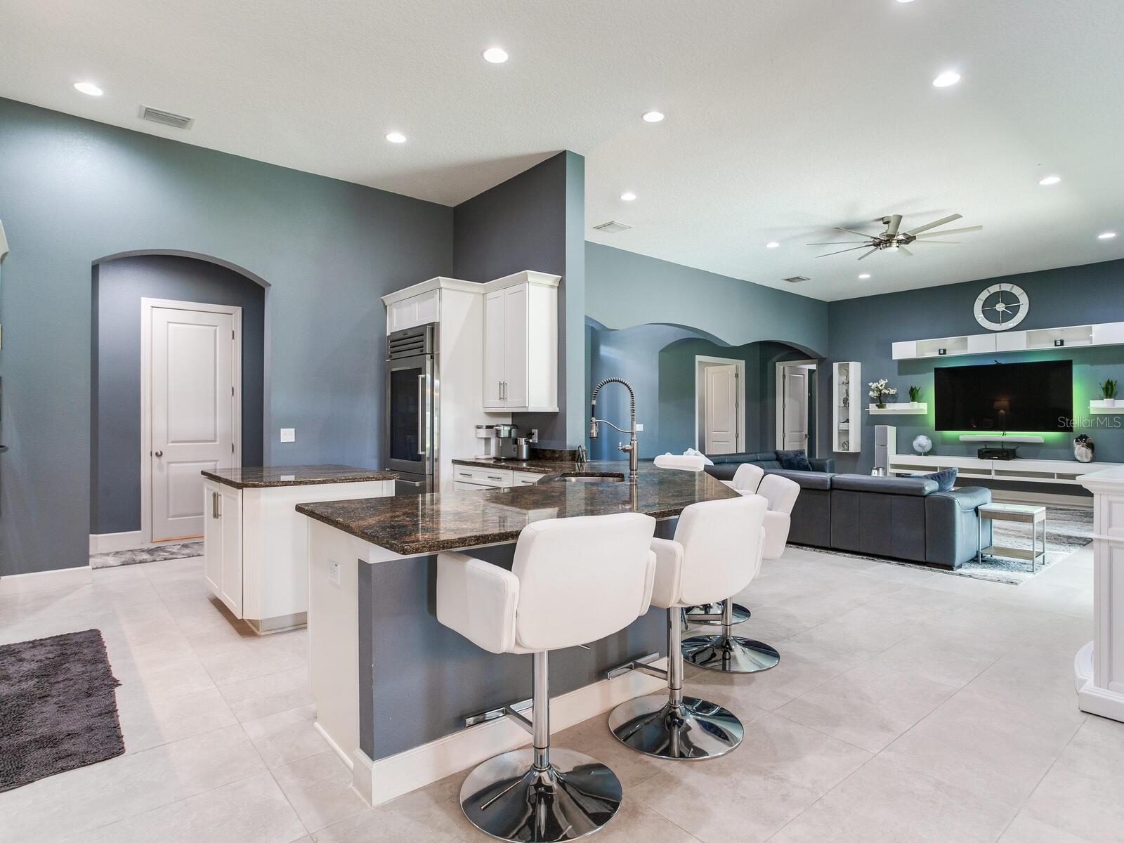Image 27 of 85 For 16220 Lake Armistead Way