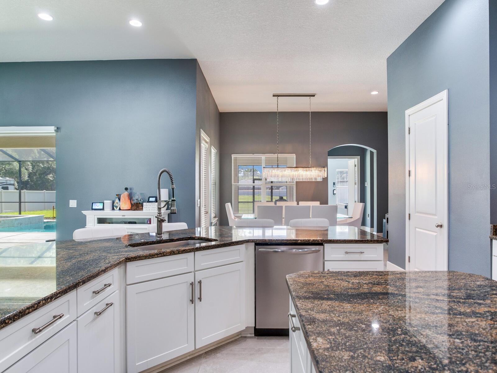 Image 34 of 85 For 16220 Lake Armistead Way