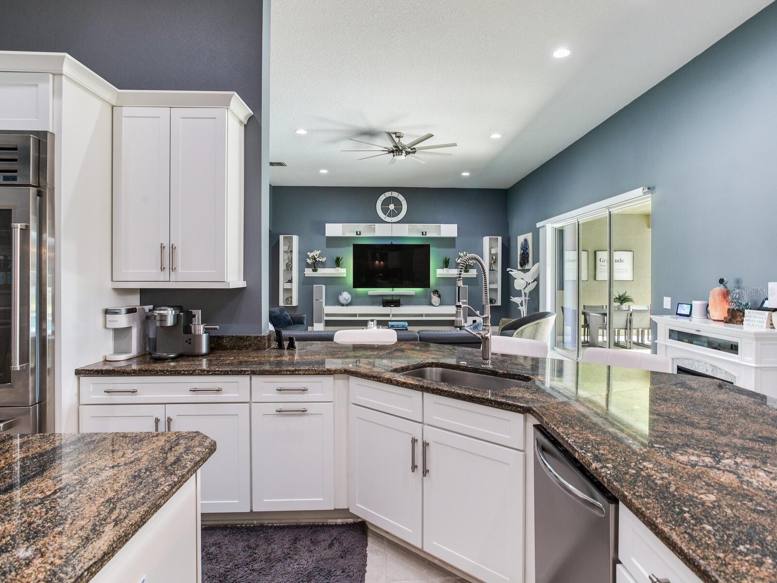 Image 36 of 85 For 16220 Lake Armistead Way