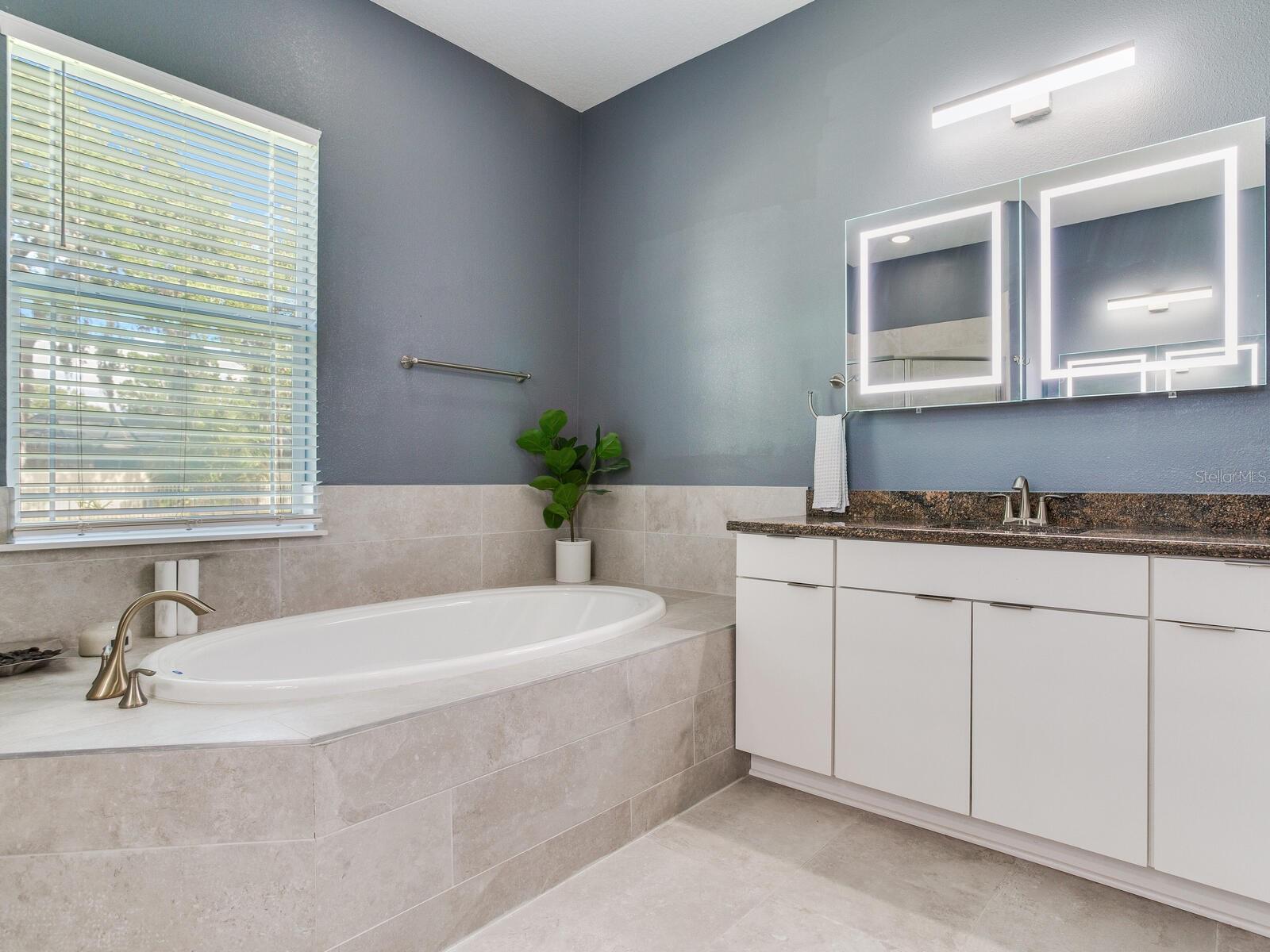 Image 47 of 85 For 16220 Lake Armistead Way