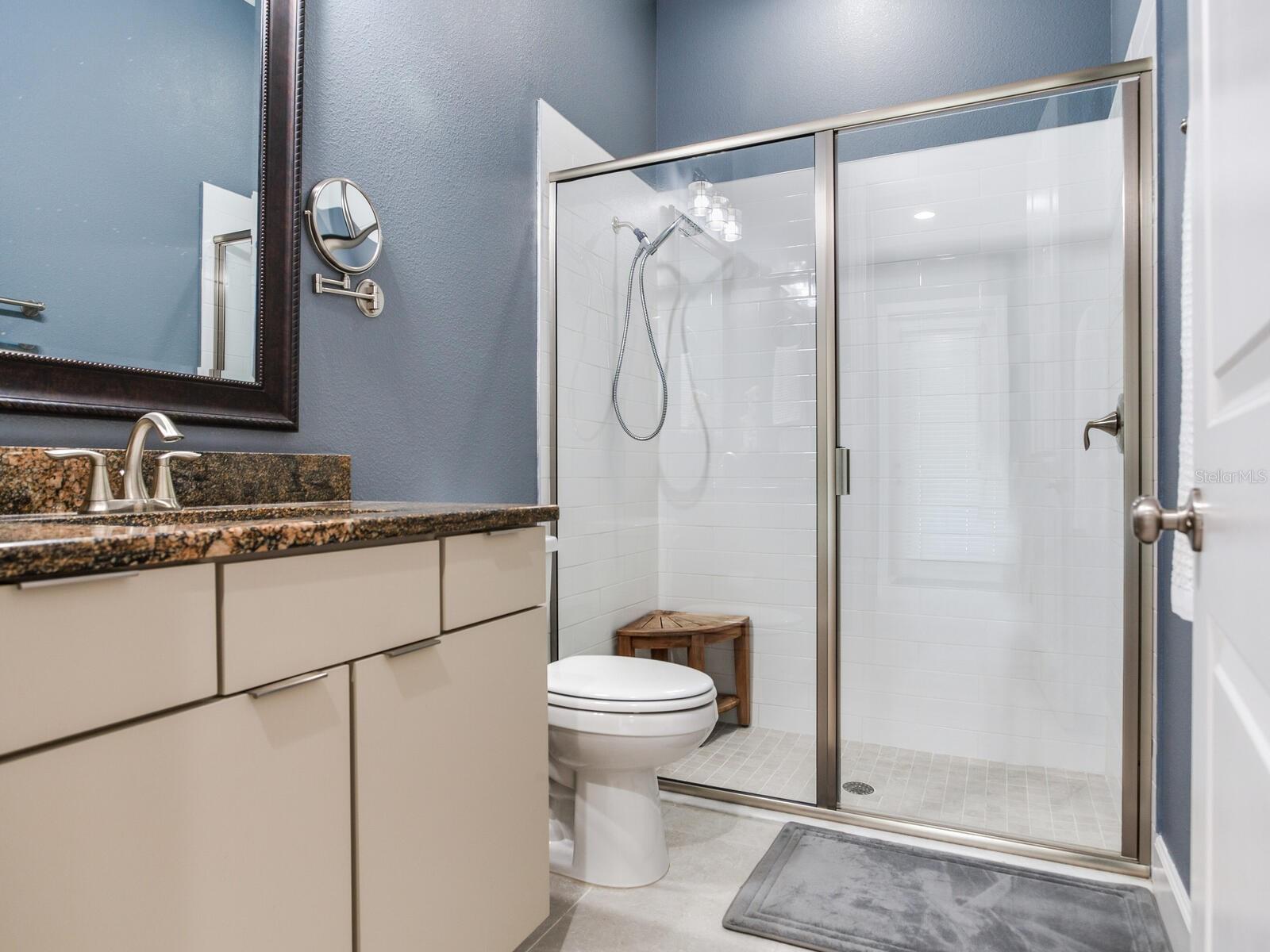 Image 57 of 85 For 16220 Lake Armistead Way