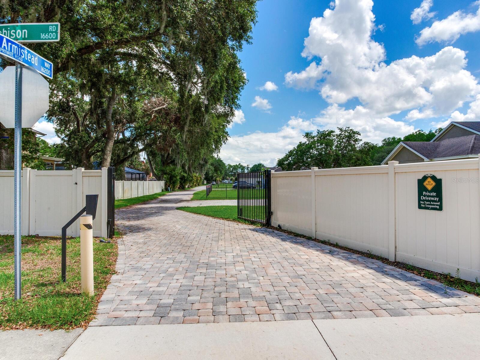 Image 6 of 85 For 16220 Lake Armistead Way