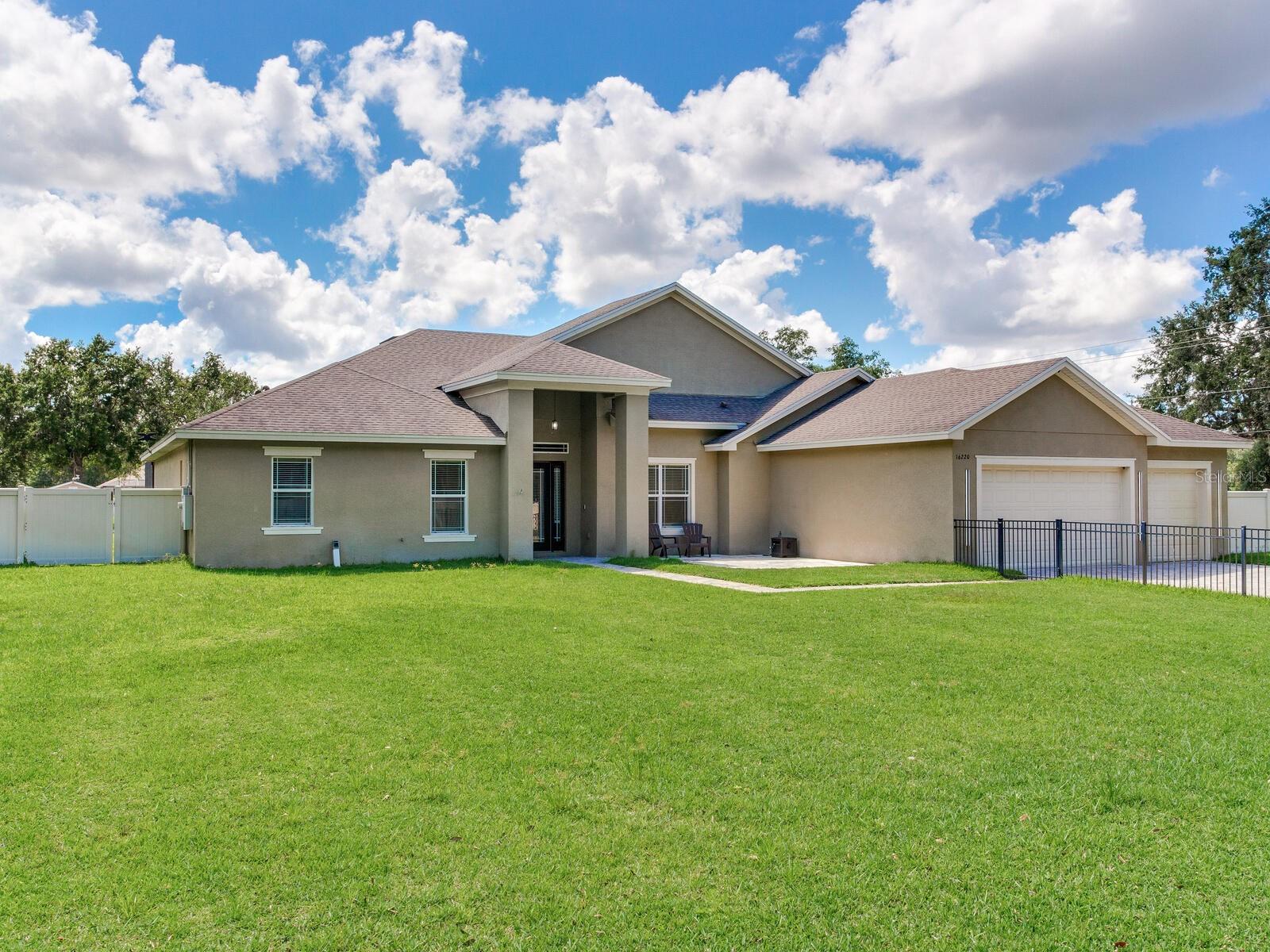 Image 7 of 85 For 16220 Lake Armistead Way