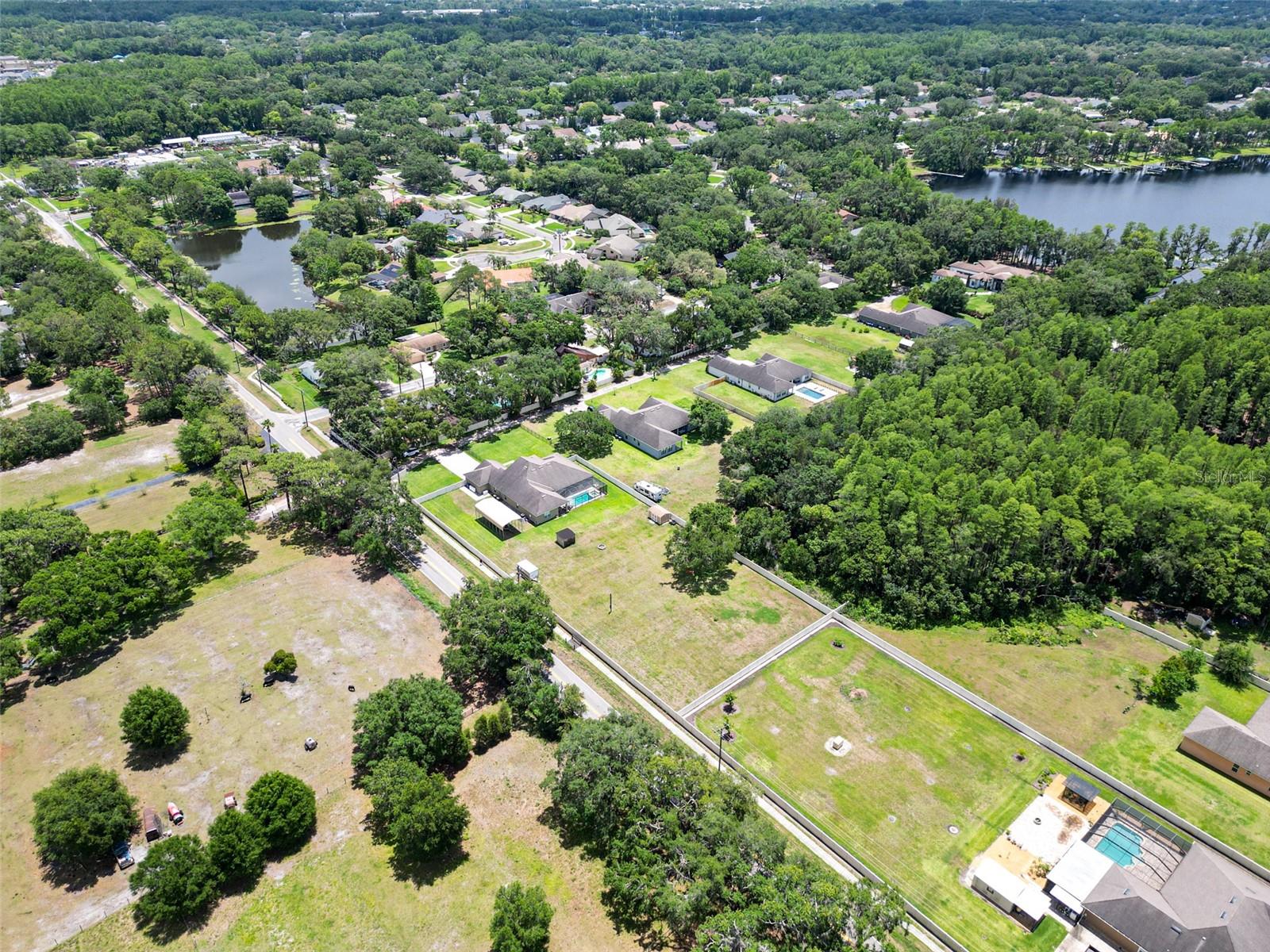 Image 82 of 85 For 16220 Lake Armistead Way