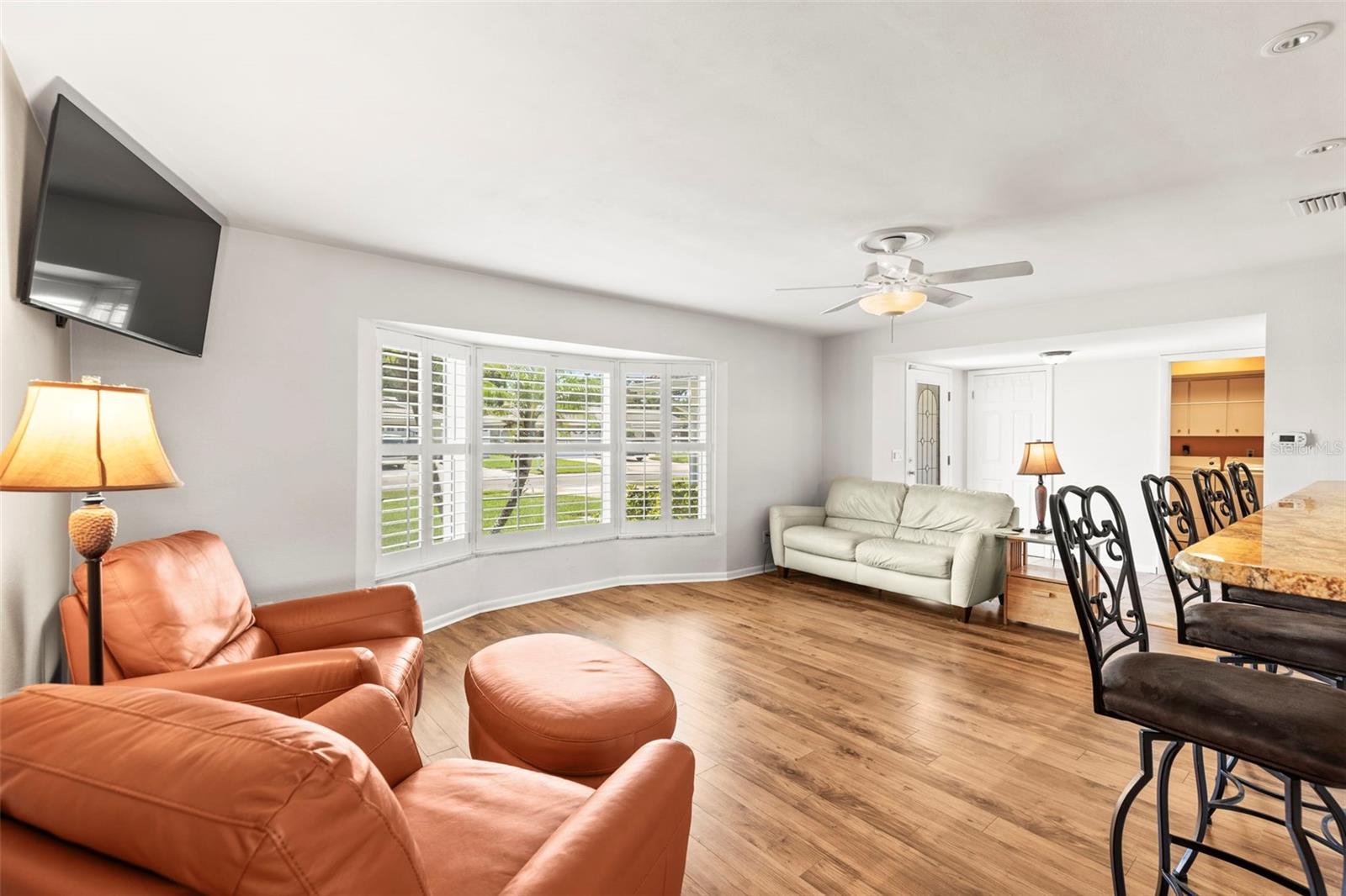 Image 7 of 41 For 1140 Mcfarland Street
