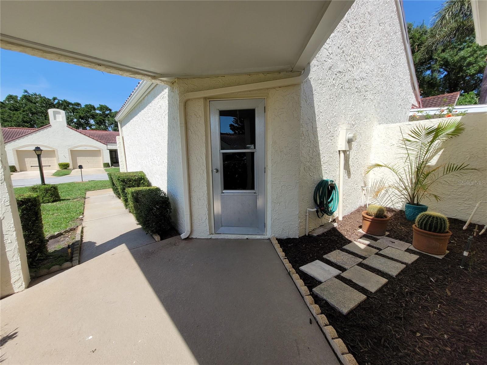 Image 13 of 23 For 946 Madrid Drive