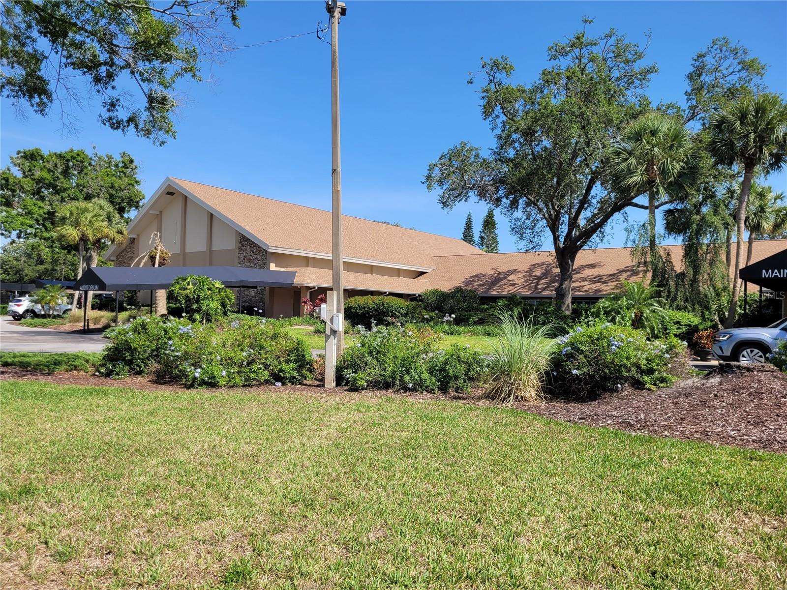 Image 17 of 23 For 946 Madrid Drive