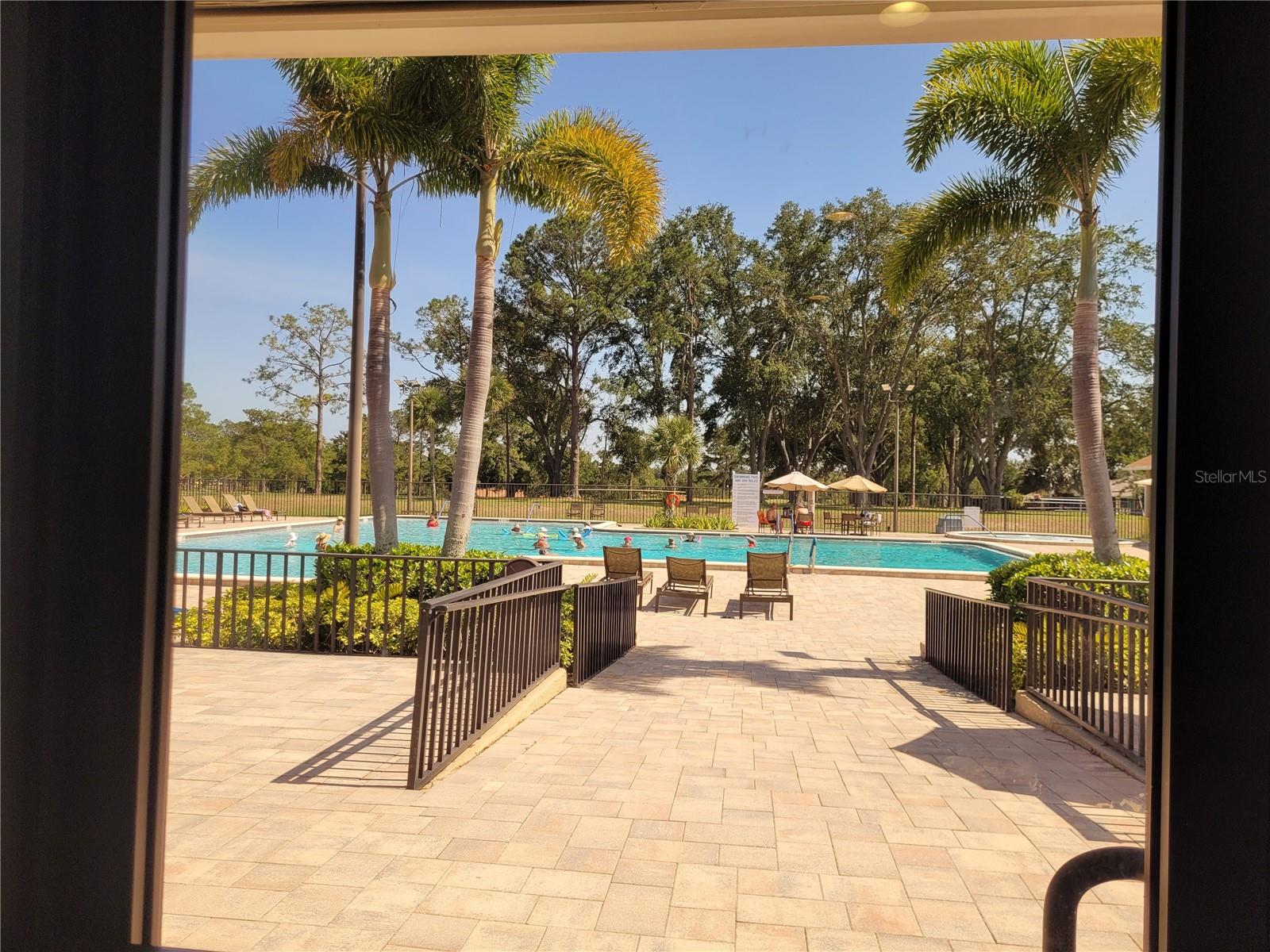 Image 19 of 23 For 946 Madrid Drive