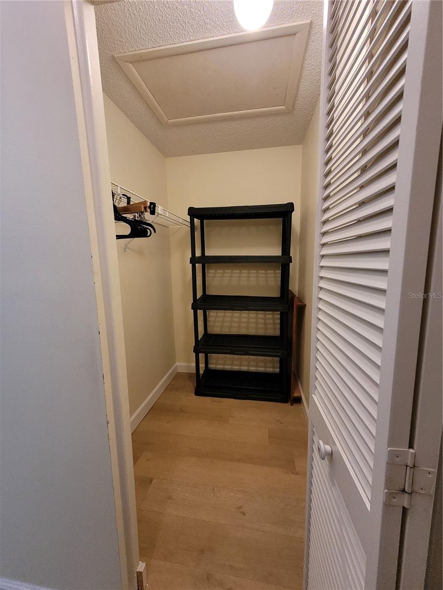 Image 8 of 23 For 946 Madrid Drive