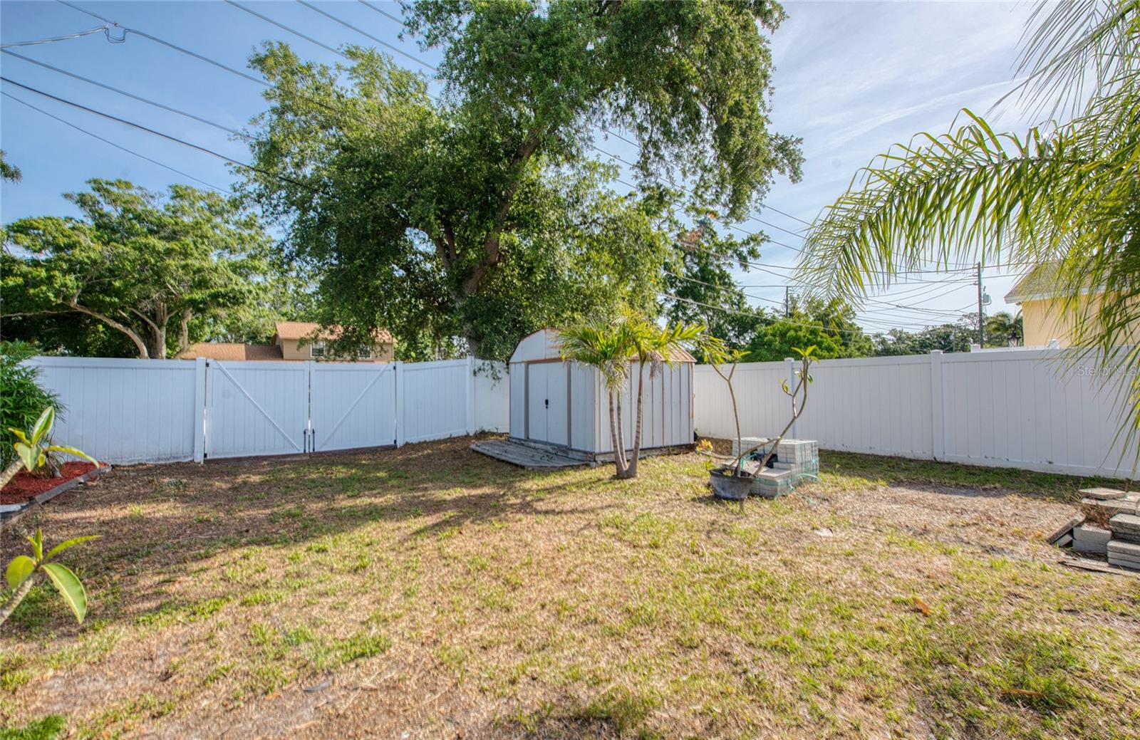 Image 36 of 51 For 12595 95th Street N