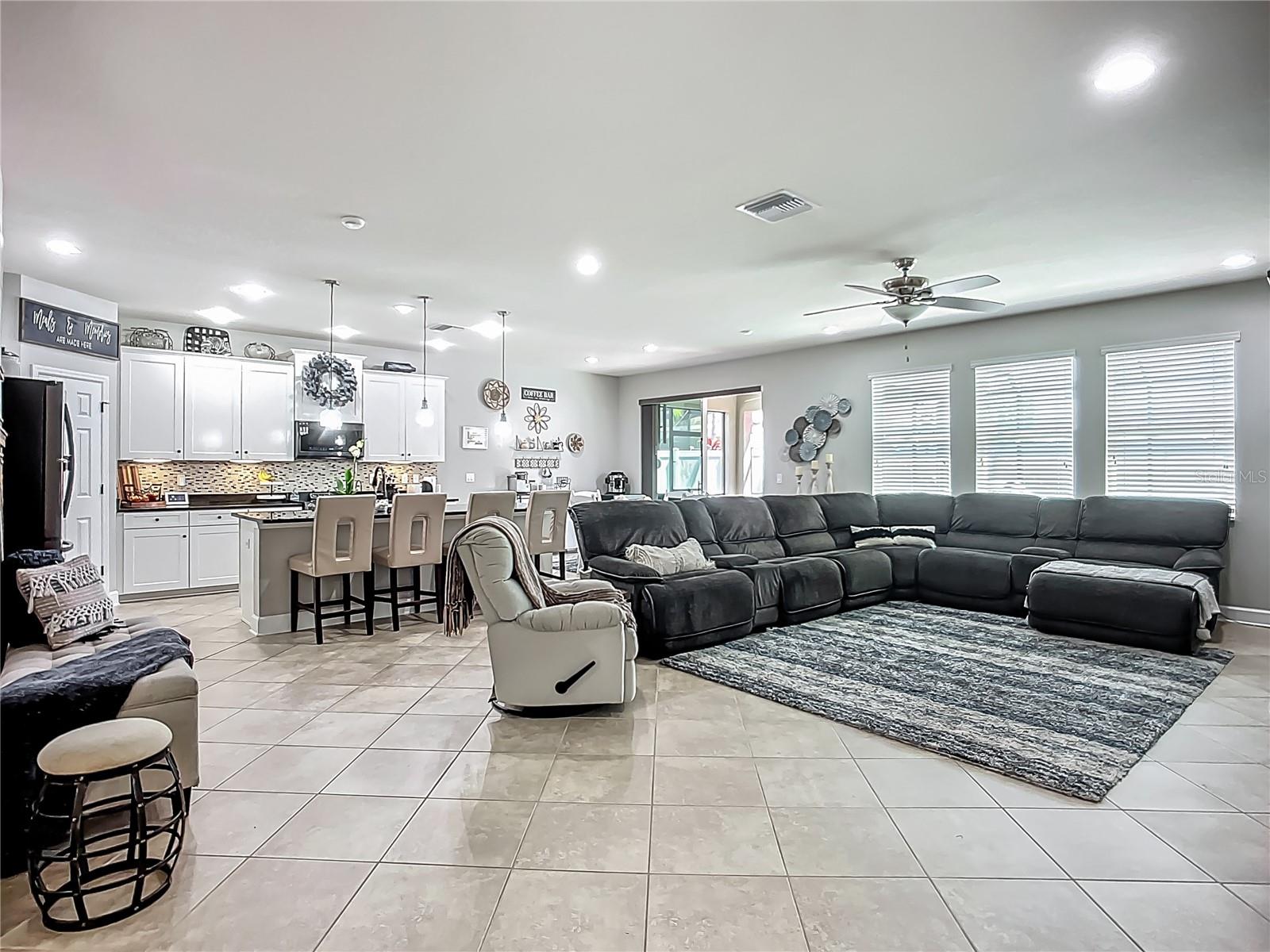 Image 11 of 49 For 13608 Artesa Bell Drive