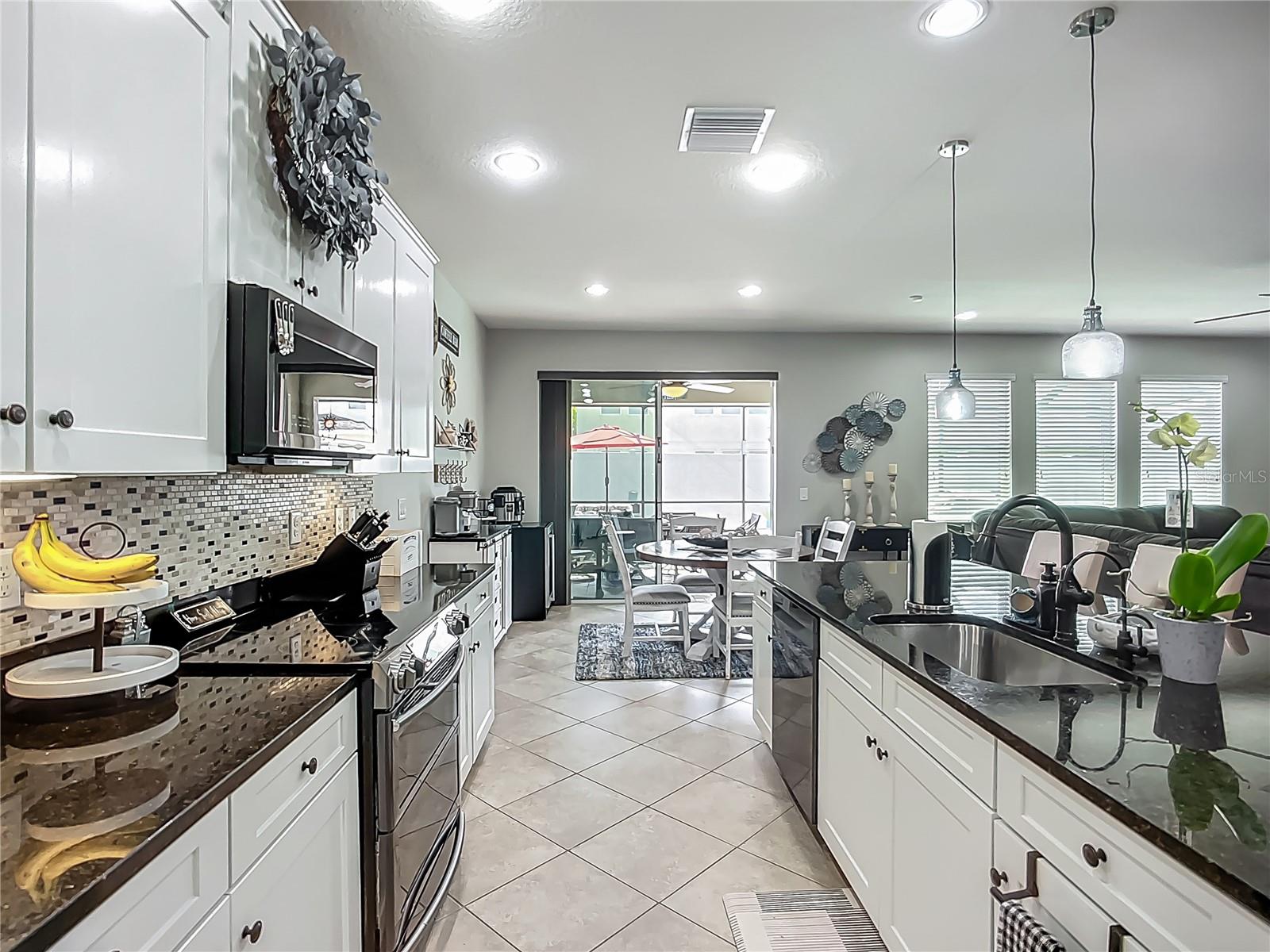 Image 17 of 49 For 13608 Artesa Bell Drive