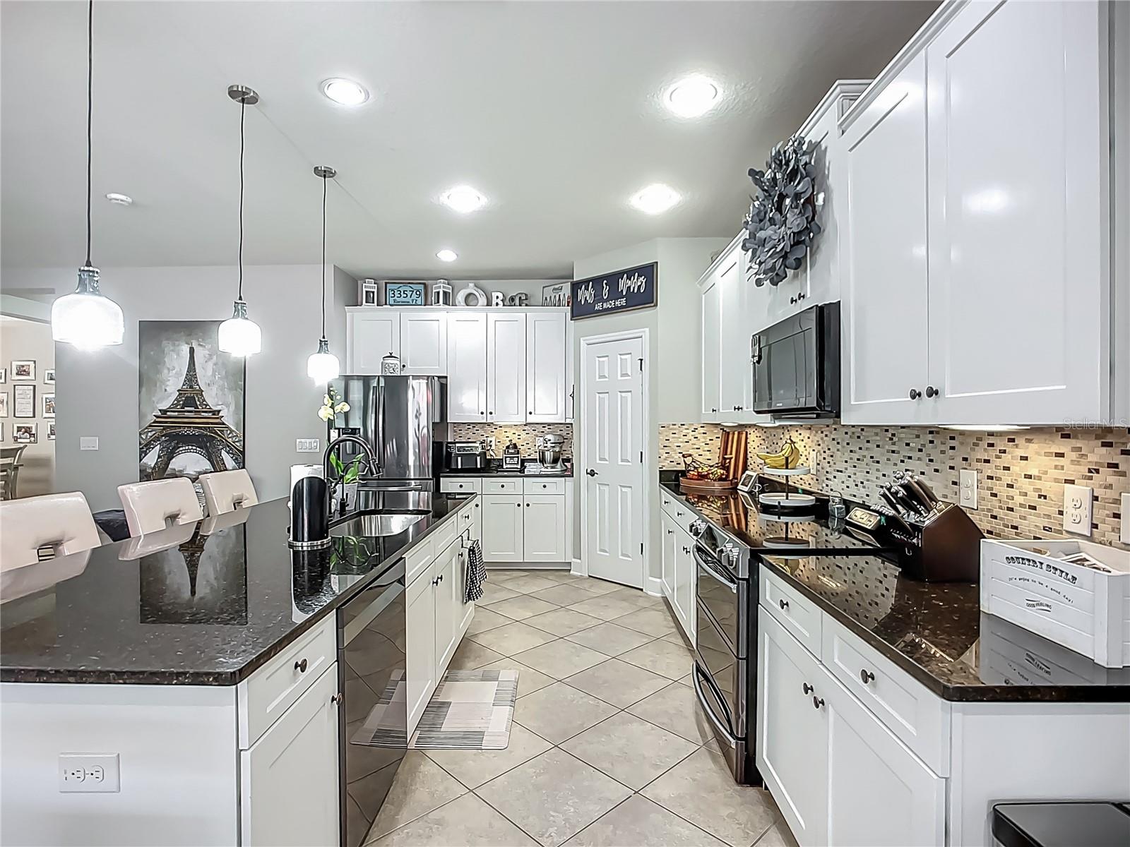 Image 20 of 49 For 13608 Artesa Bell Drive