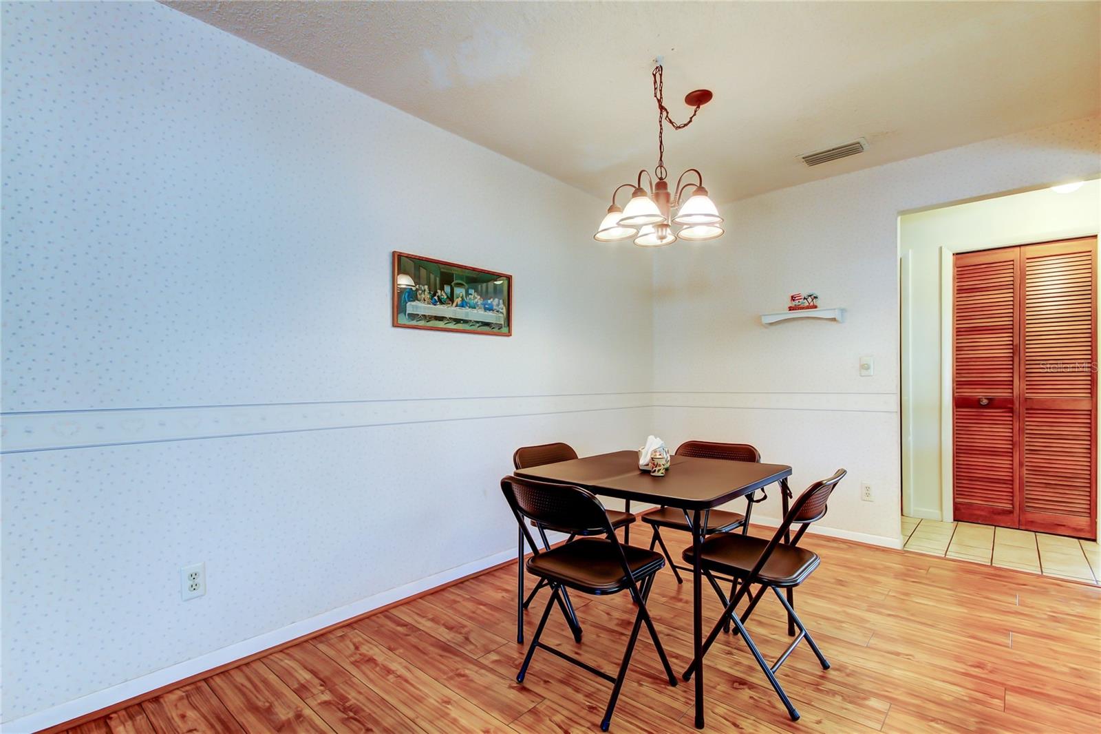 Image 17 of 57 For 107 Garland Cir