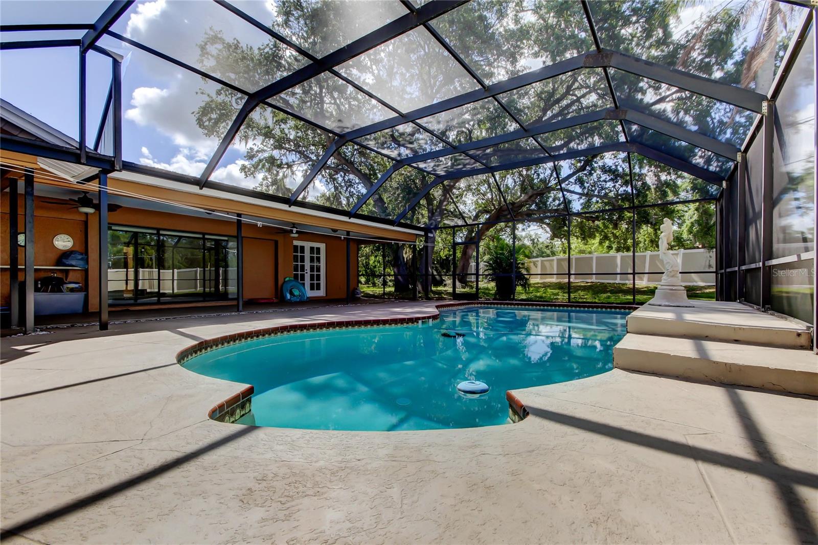 Image 43 of 57 For 107 Garland Cir