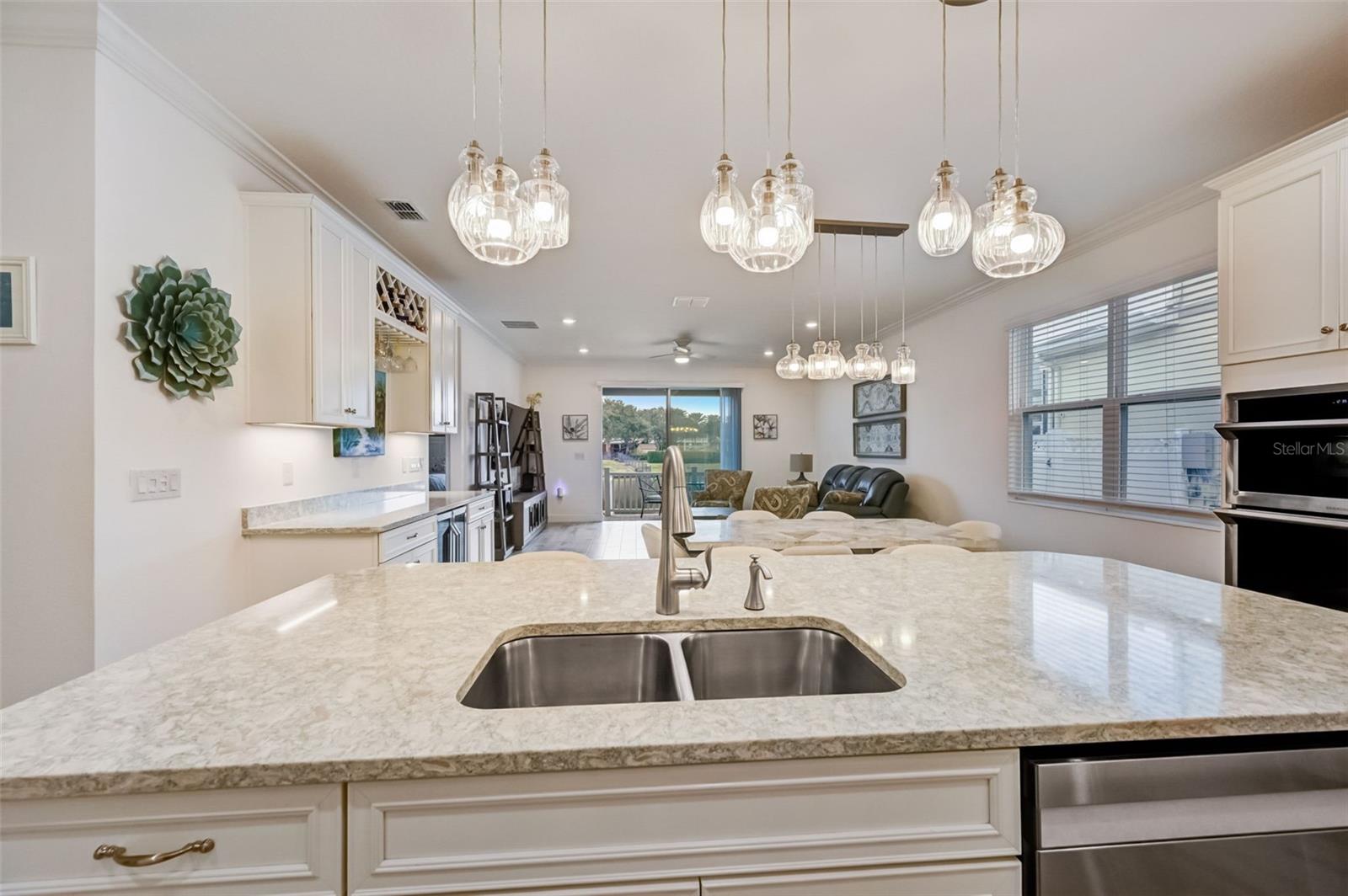 Listing photo id 19 for 5413 Wishing Arch Drive
