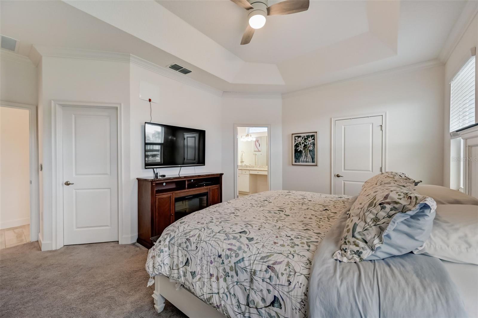Listing photo id 31 for 5413 Wishing Arch Drive
