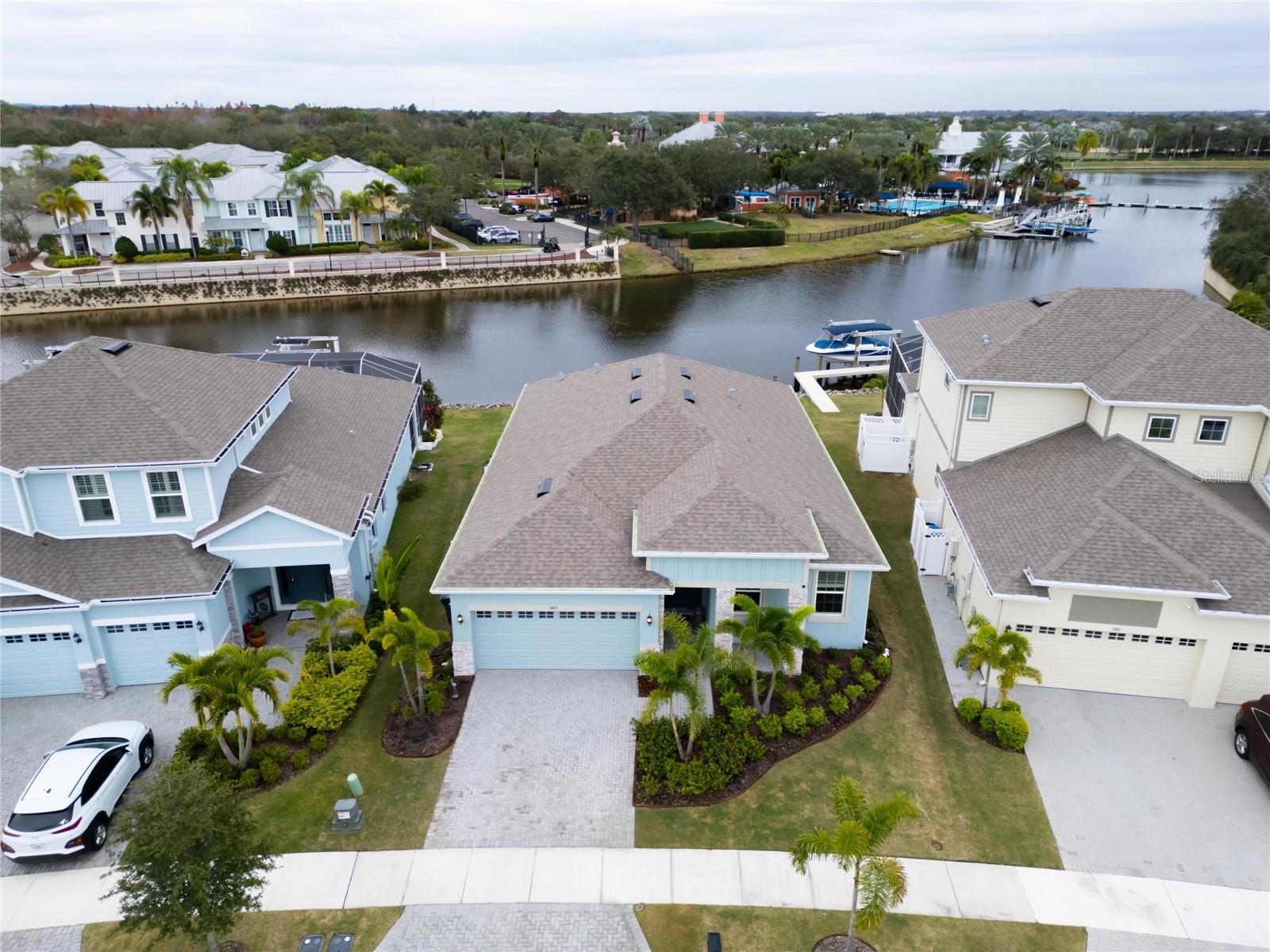 Listing photo id 94 for 5413 Wishing Arch Drive
