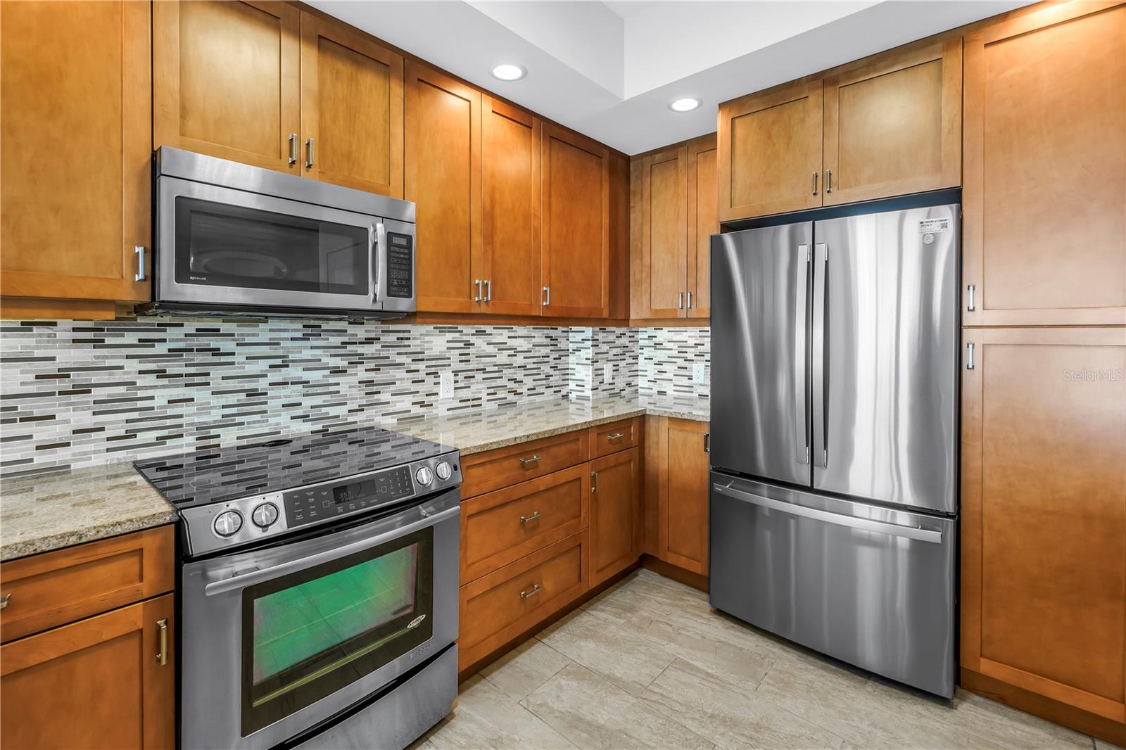 Listing photo id 8 for 1325 Snell Isle Boulevard Ne 505