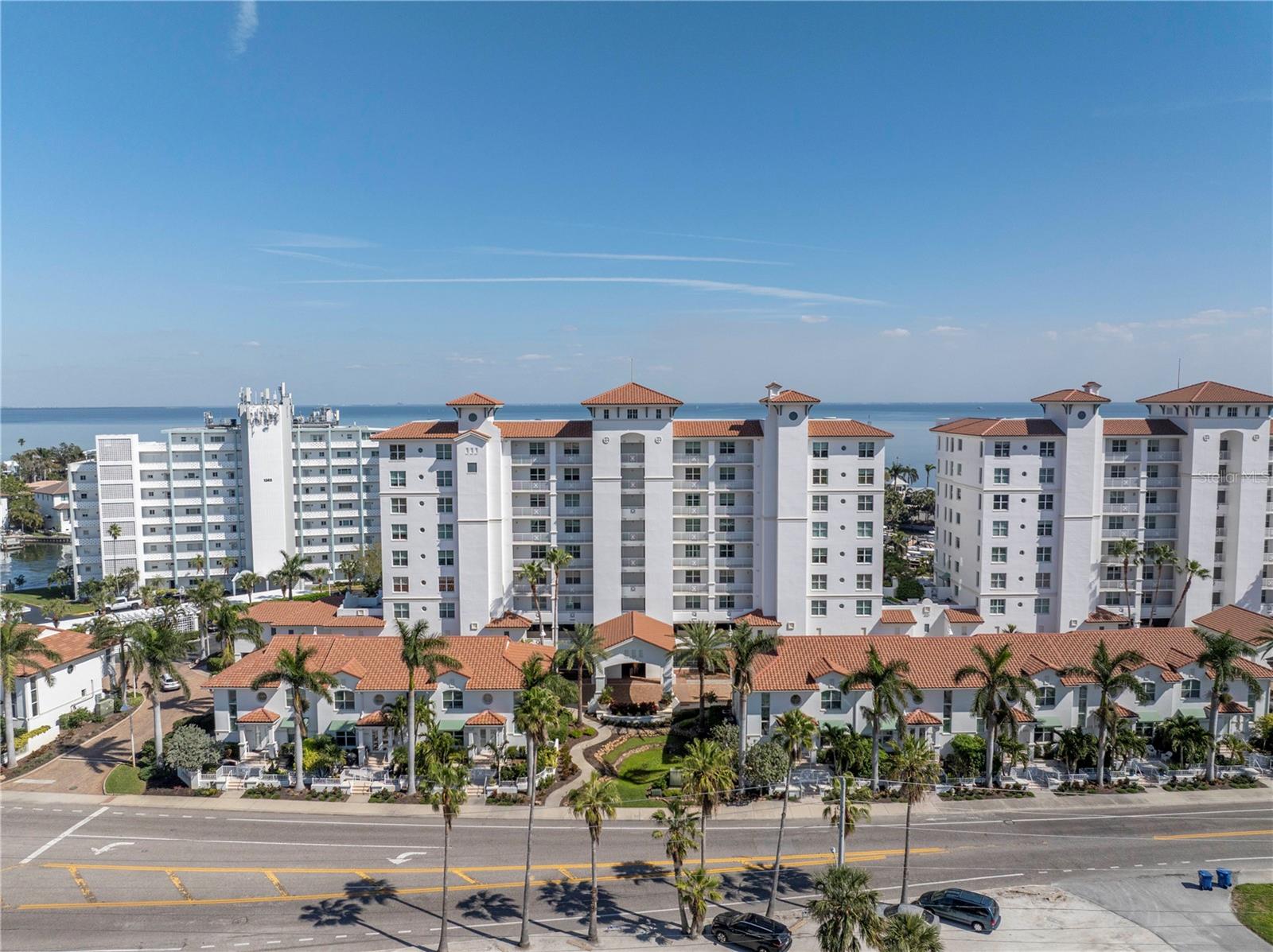 Listing photo id 0 for 1325 Snell Isle Boulevard Ne 505