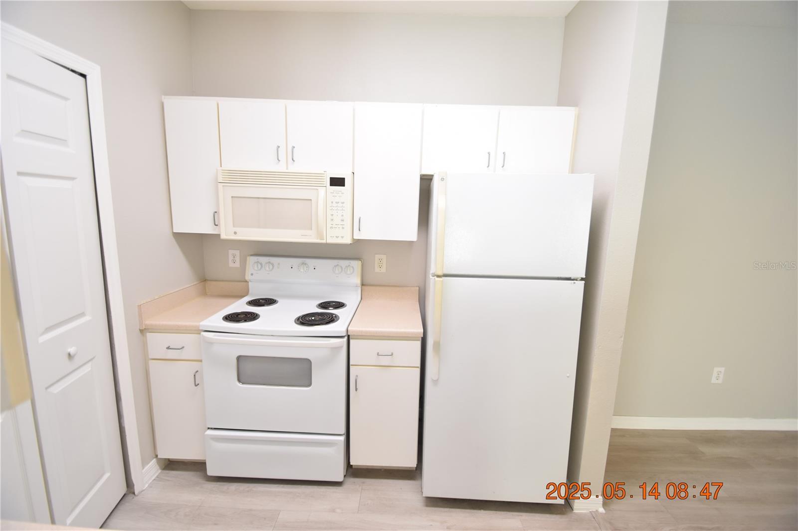 Image 11 of 43 For 1910 Palm Avenue 8302