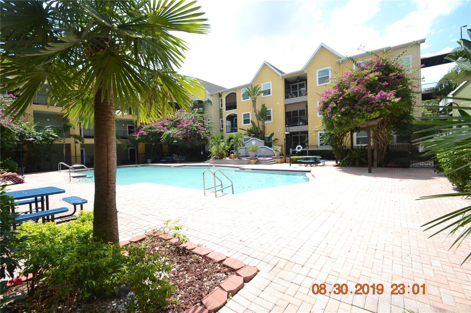 Image 30 of 43 For 1910 Palm Avenue 8302